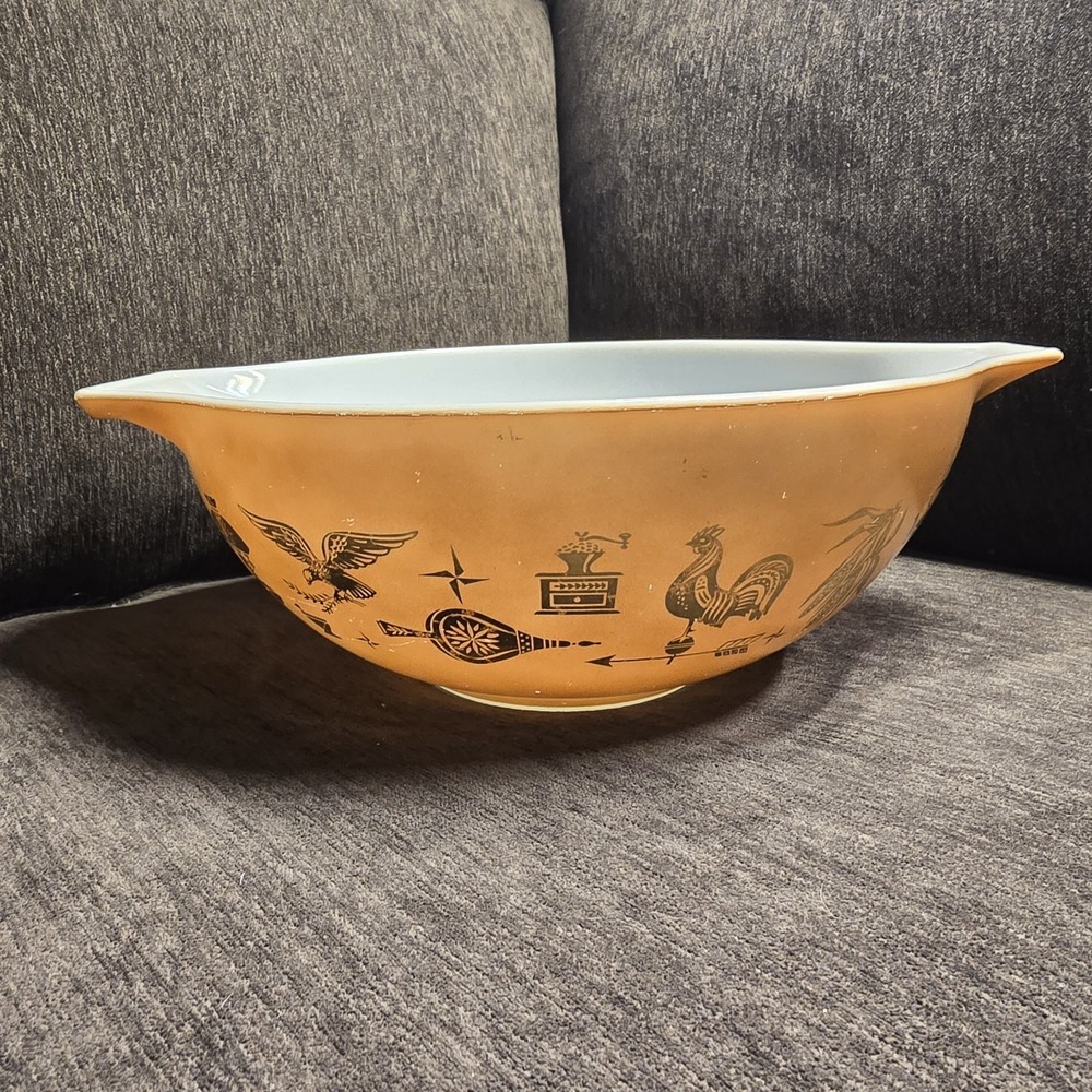 Vintage Pyrex 4 Qt Mixing Bowl Cinderella Brown Gold Rooster Early‎ Americana